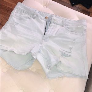 American Eagle Light Wash Shorts Size 10